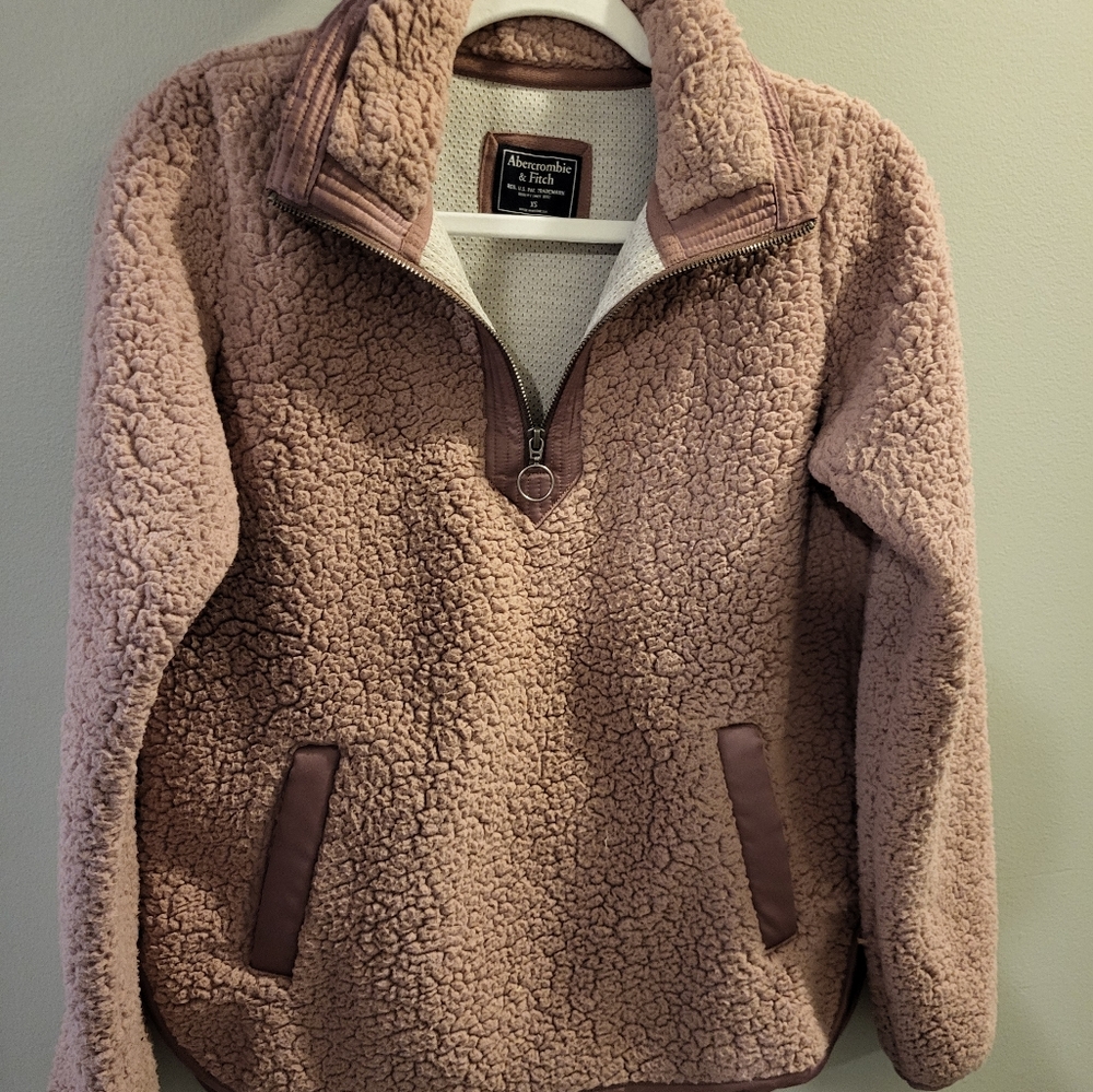 Beautiful abercromie & finch sherpa